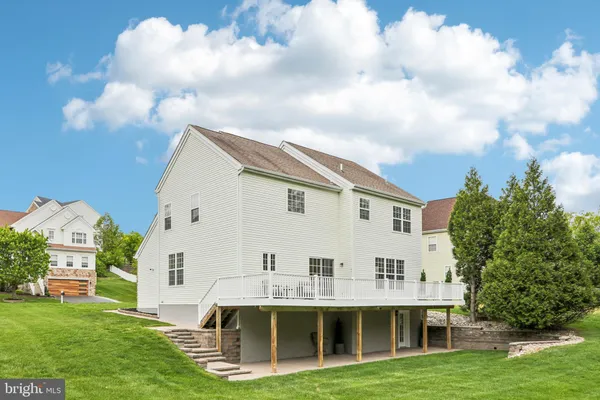 $725,000 | 33 Venuti Drive, Aston, PA 19014