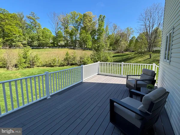 $725,000 | 33 Venuti Drive, Aston, PA 19014