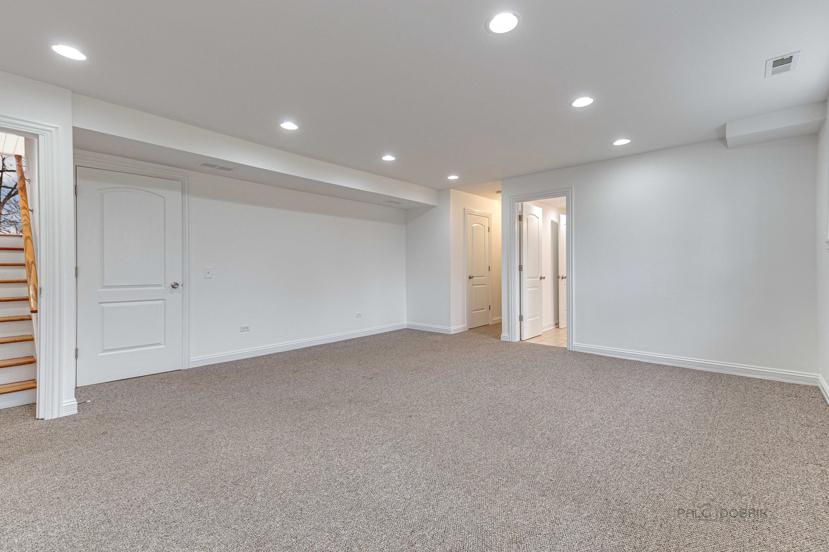 216 Green Bay Road Lake Bluff, IL 60044 - Photo 24 of 35 a view of an empty room