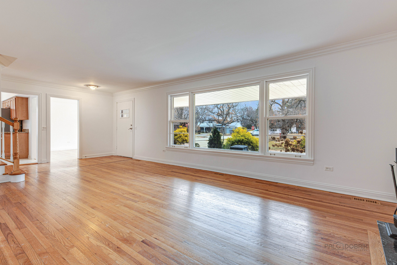 216 Green Bay Road Lake Bluff, IL 60044 - Photo 6 of 35 a view of an empty room with window