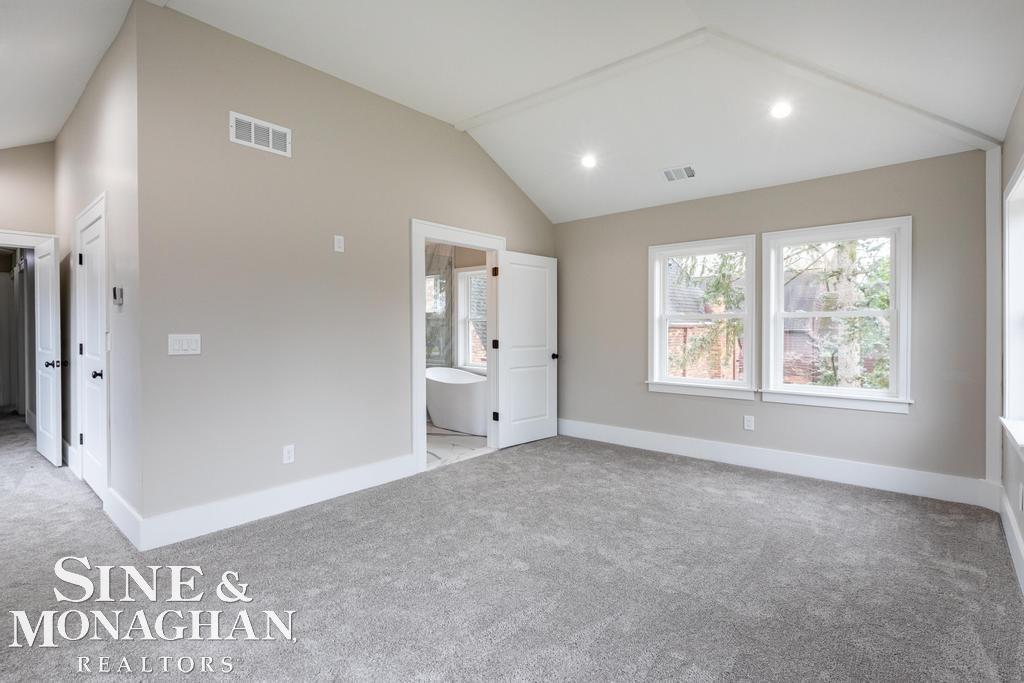 705 Lincoln Road Grosse Pointe, MI 48230 - Photo 23 of 33 50071297-22.JPG