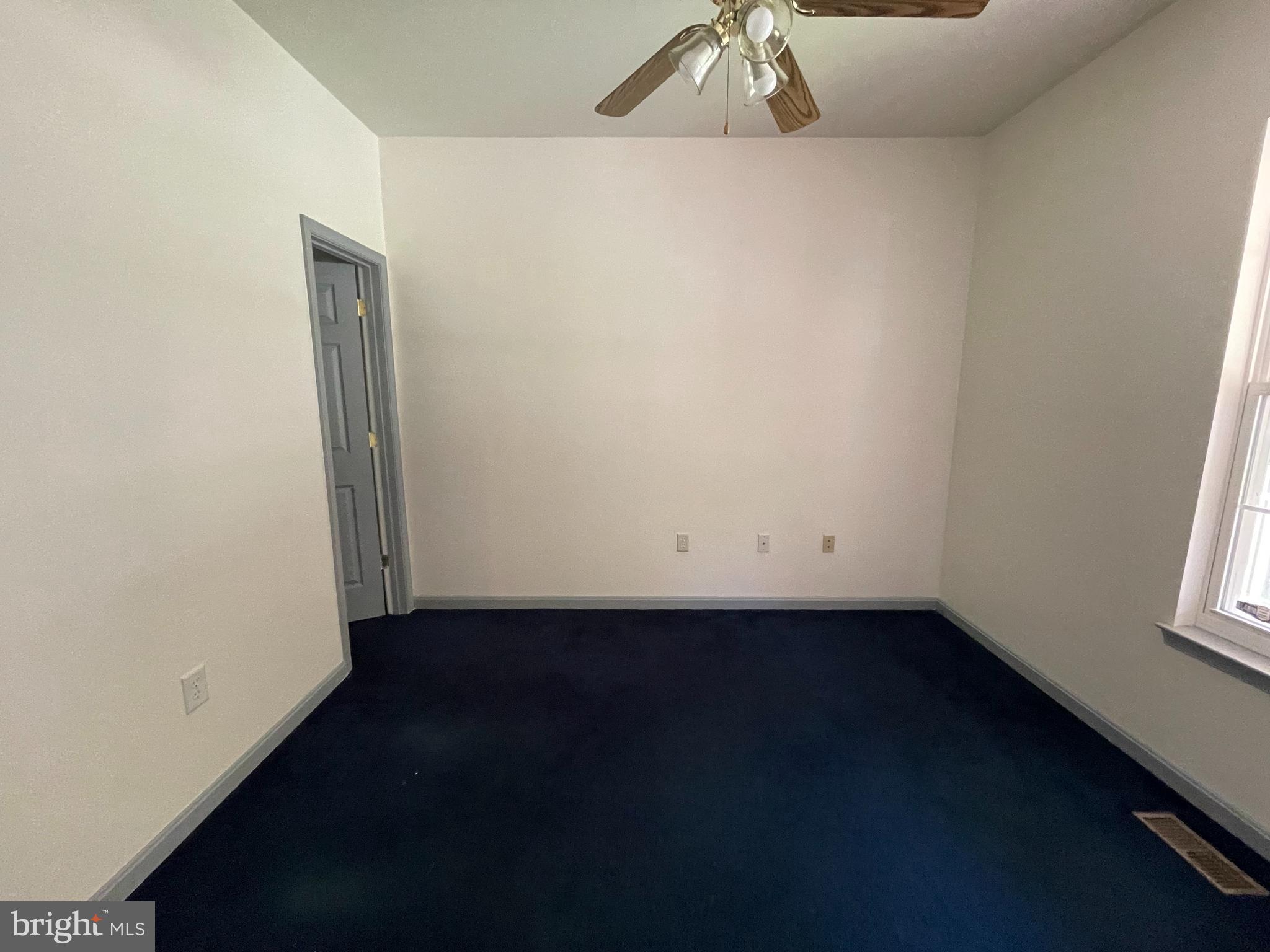 8795 Lowell Road Pomfret, MD 20675 - Photo 15 of 33