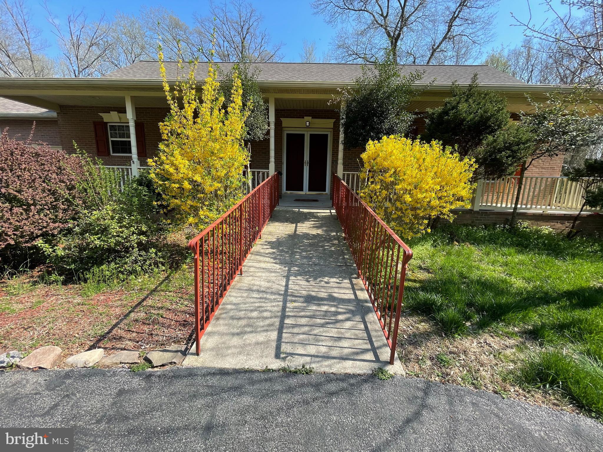 8795 Lowell Road Pomfret, MD 20675 - Photo 2 of 33