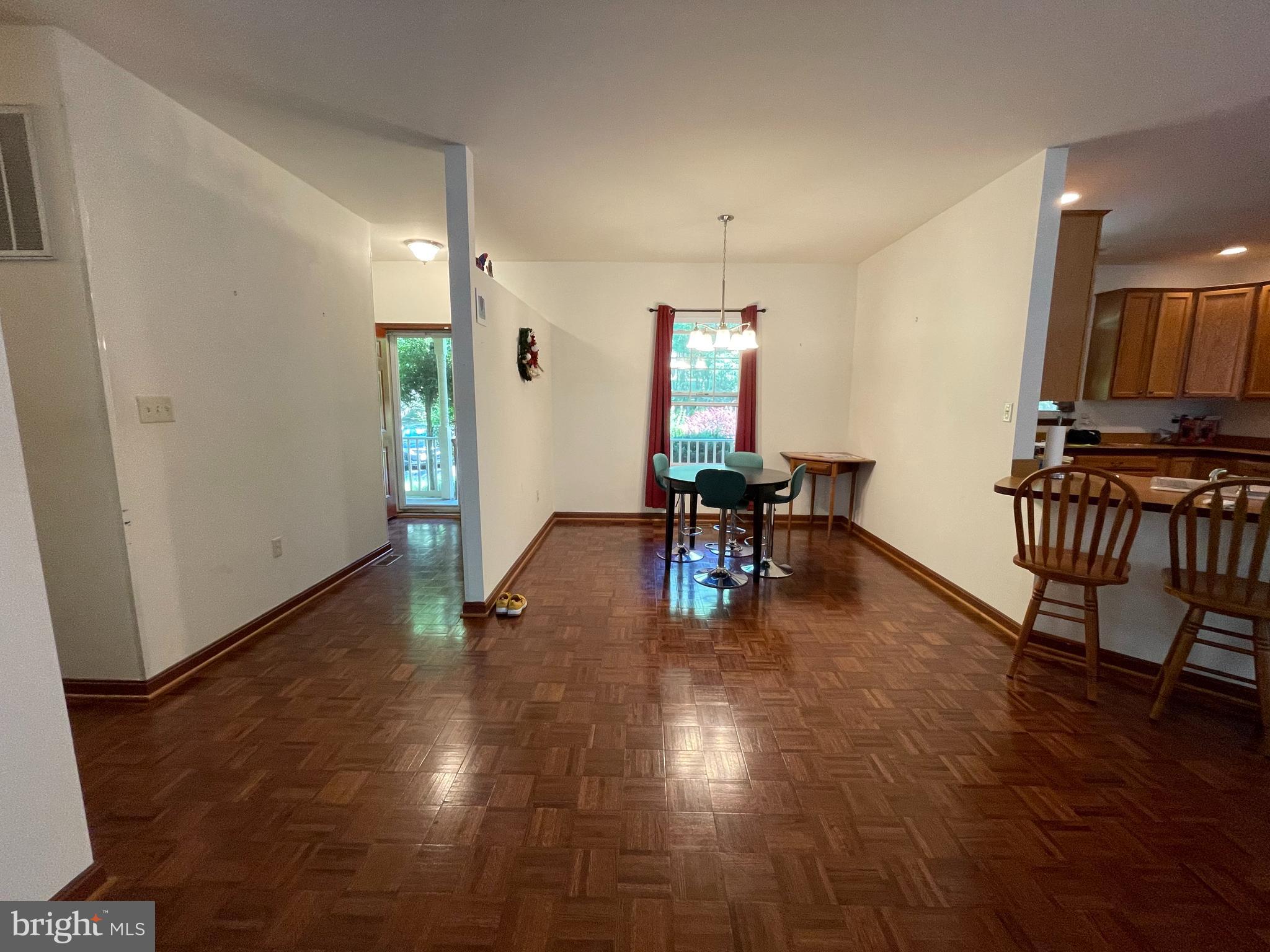 8795 Lowell Road Pomfret, MD 20675 - Photo 5 of 33