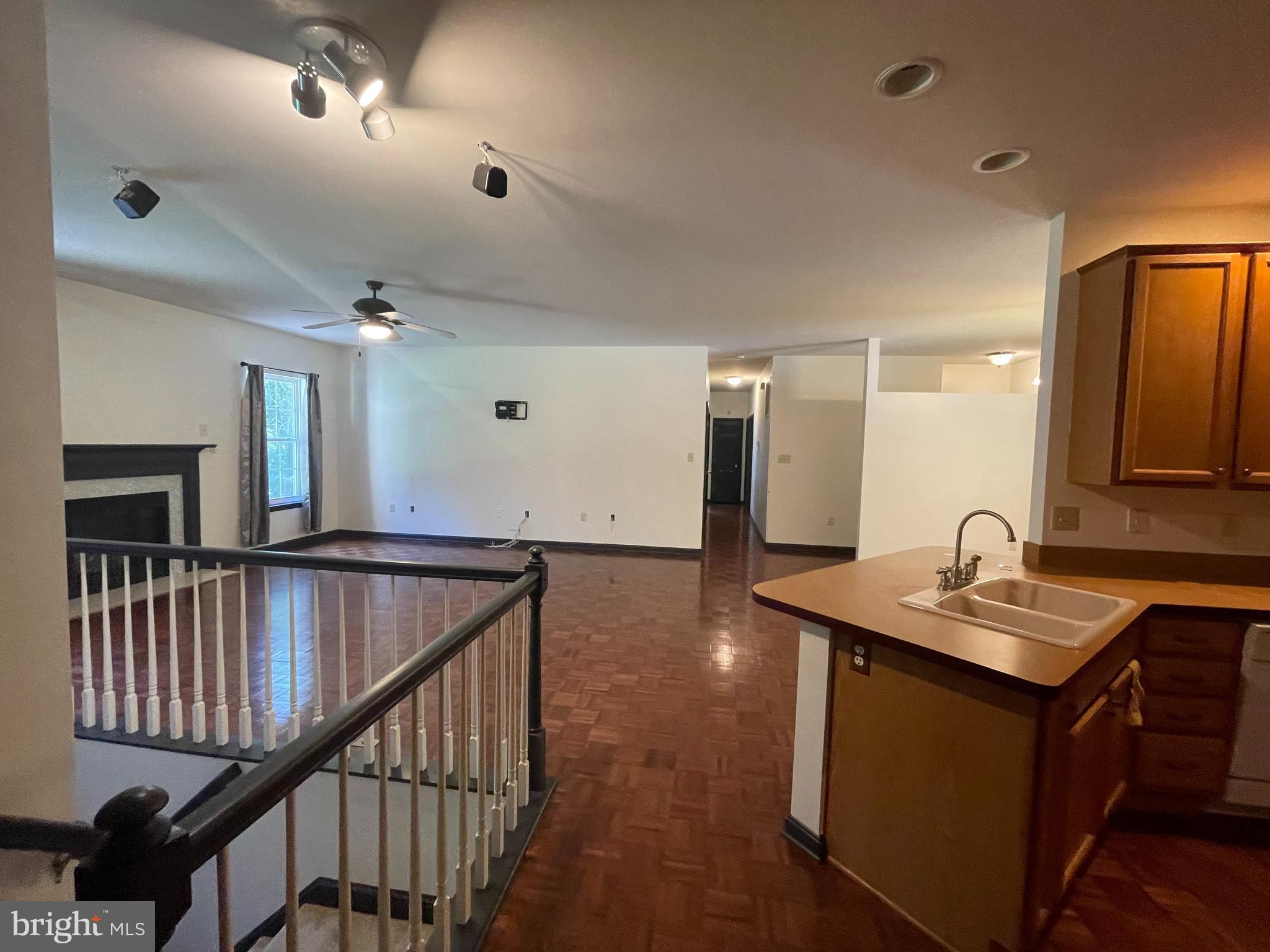 8795 Lowell Road Pomfret, MD 20675 - Photo 10 of 33