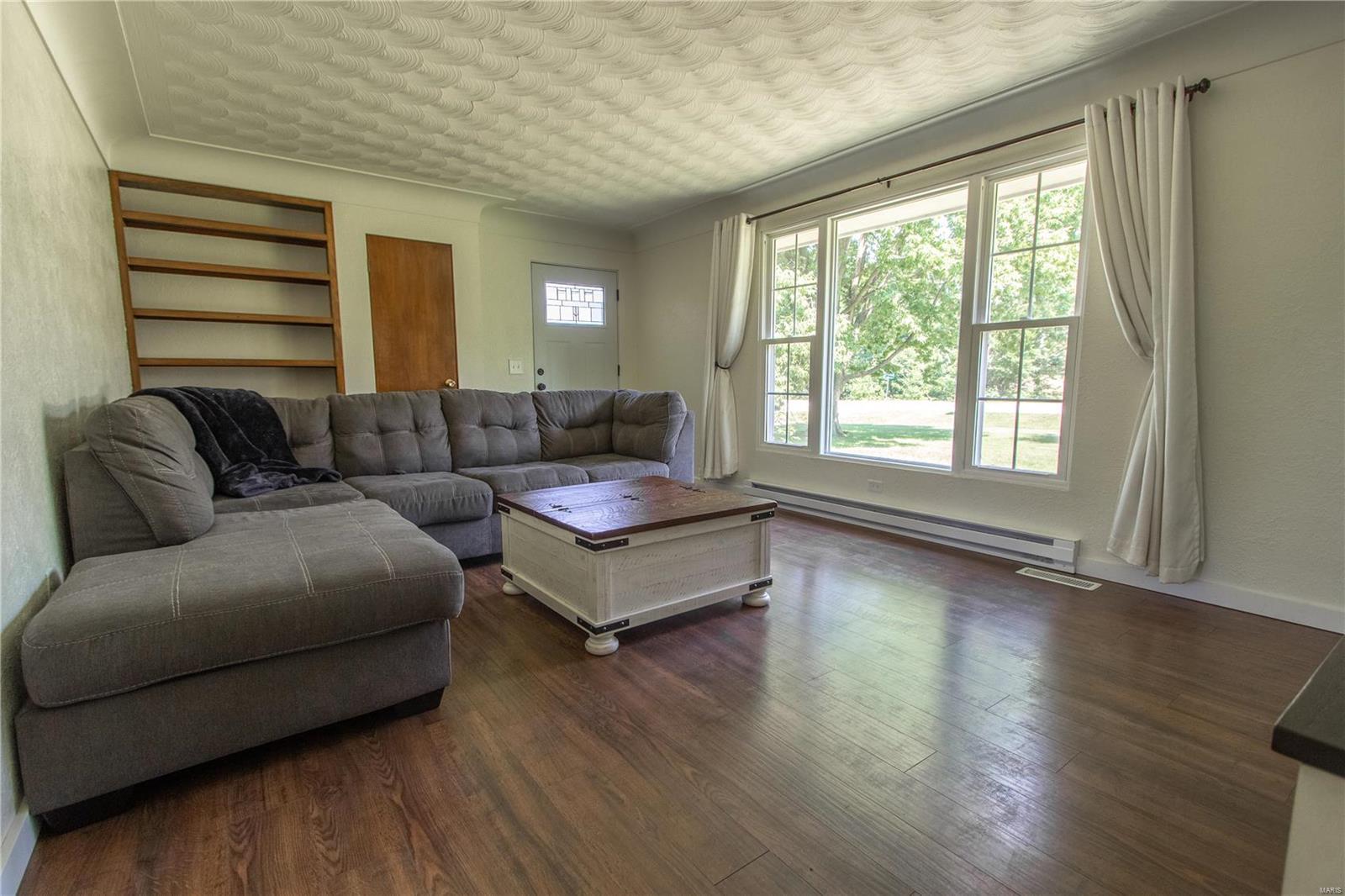 13804 St Rose Road Highland, IL 62249 - Photo 2 of 27