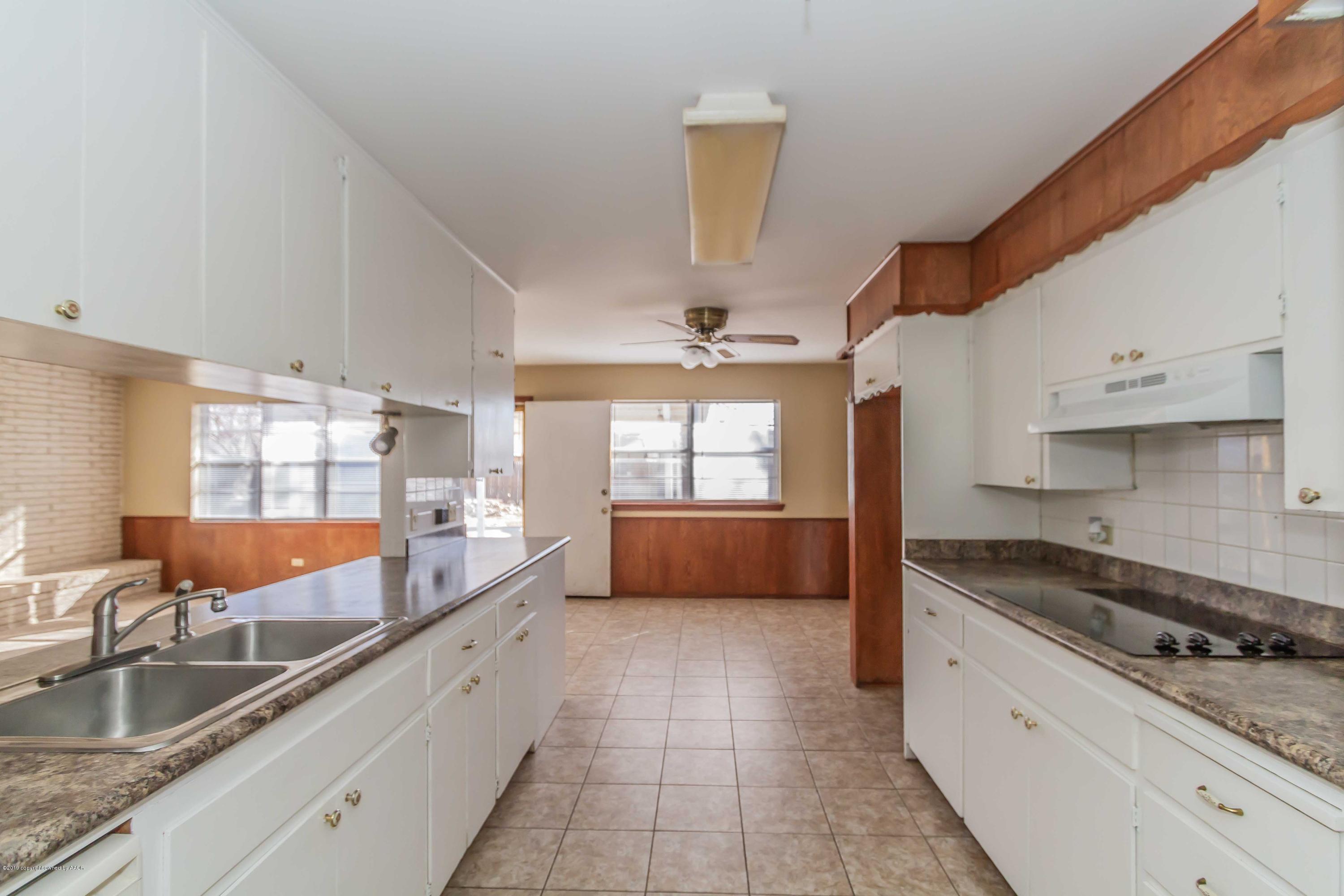 3313 Kingston Road Amarillo, TX 79106 - Photo 11 of 41 KITCHEN VIEW 2