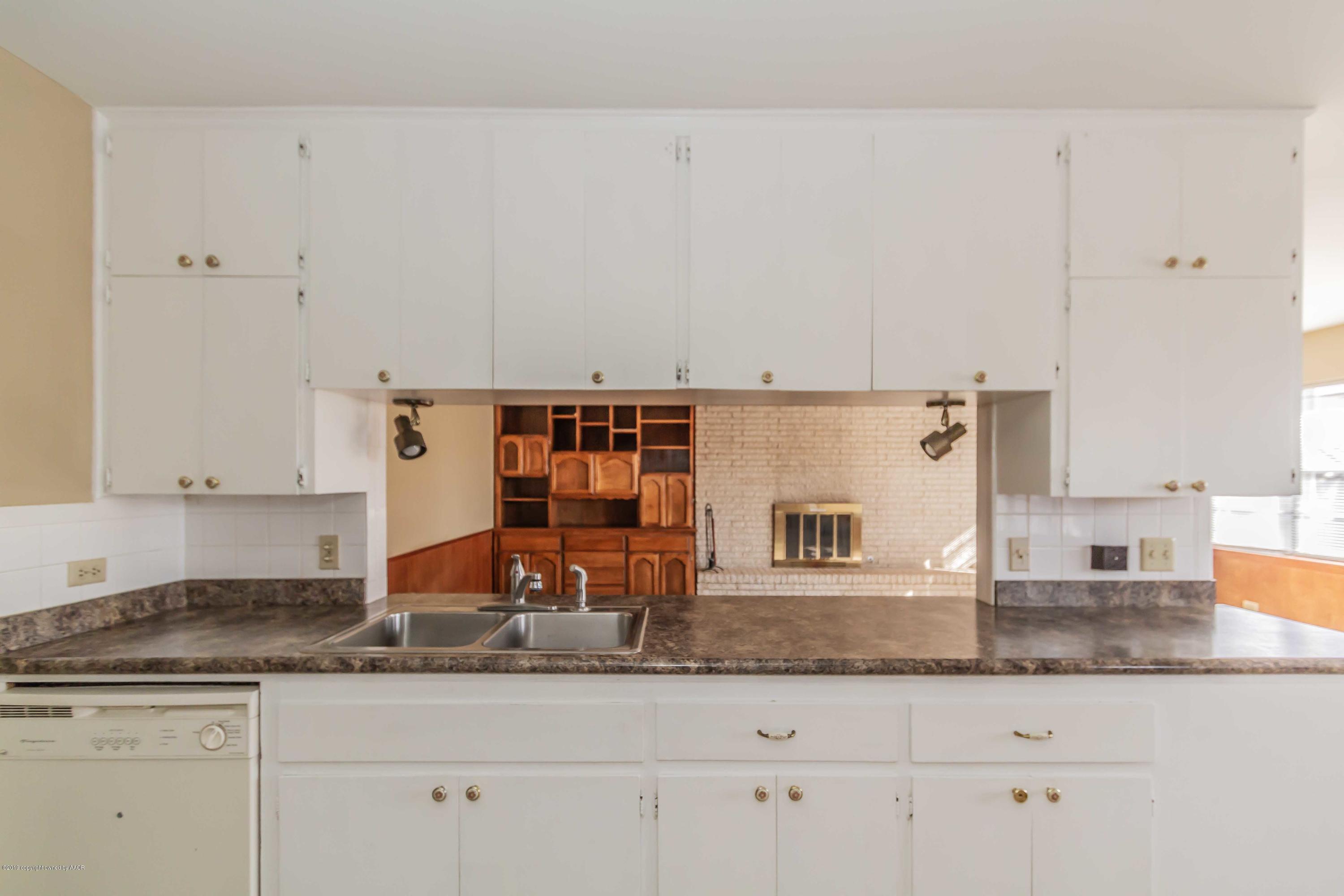 3313 Kingston Road Amarillo, TX 79106 - Photo 13 of 41 KITCHEN VIEW 4