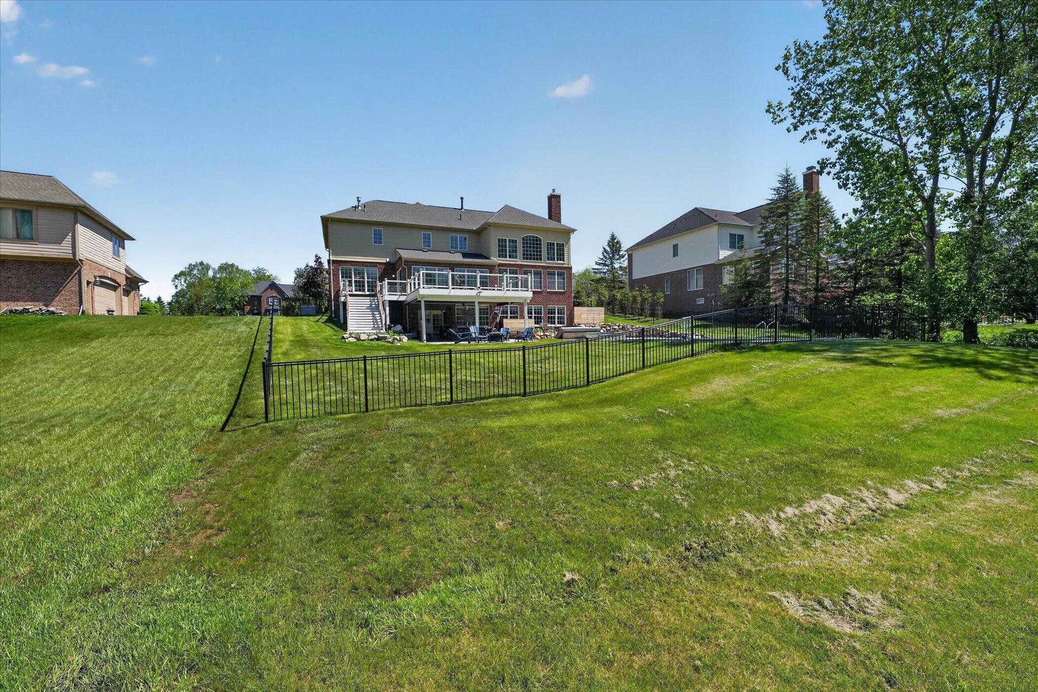 2931 Walnut Ridge Drive Ann Arbor, MI 48103 - Photo 73 of 102 085-2931-Walnut-Ridge-Dr-WindowStill-Pho