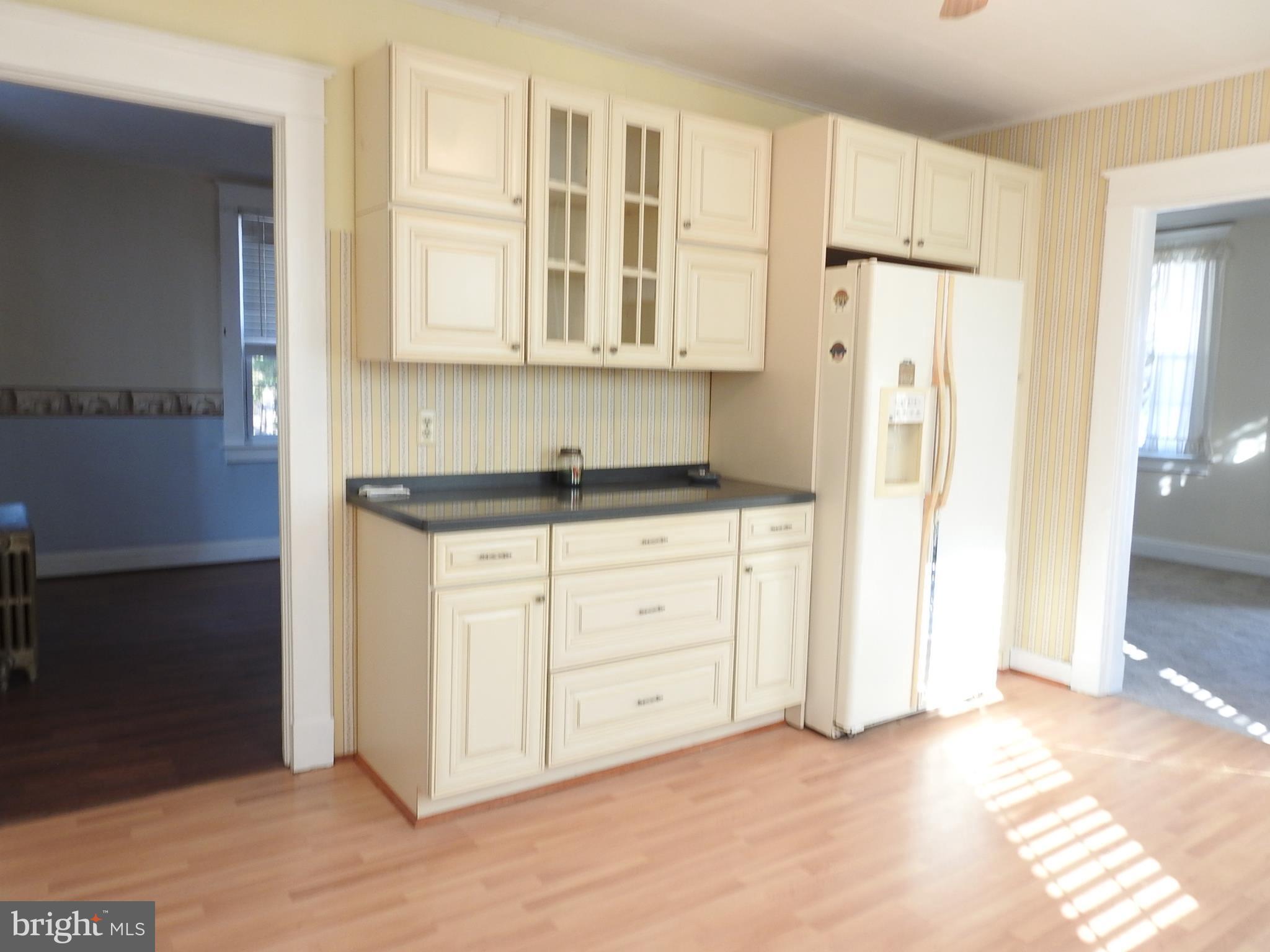 3508 Georgetown Road Baltimore, MD 21227 - Photo 11 of 27 Kitchen