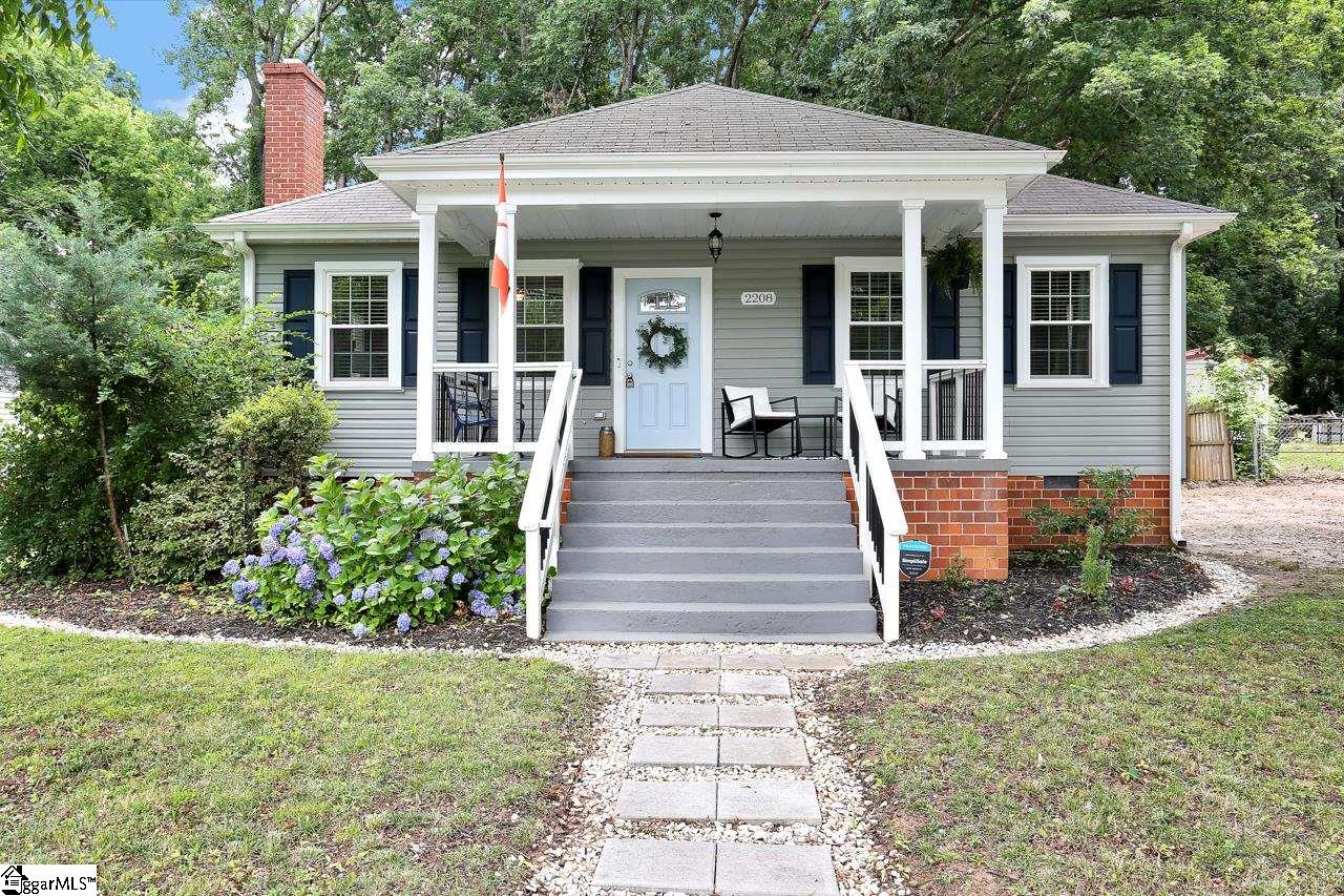 2208 Ridgewood Avenue Anderson, SC 29625 - Photo 1 of 36 Gallery Image 1