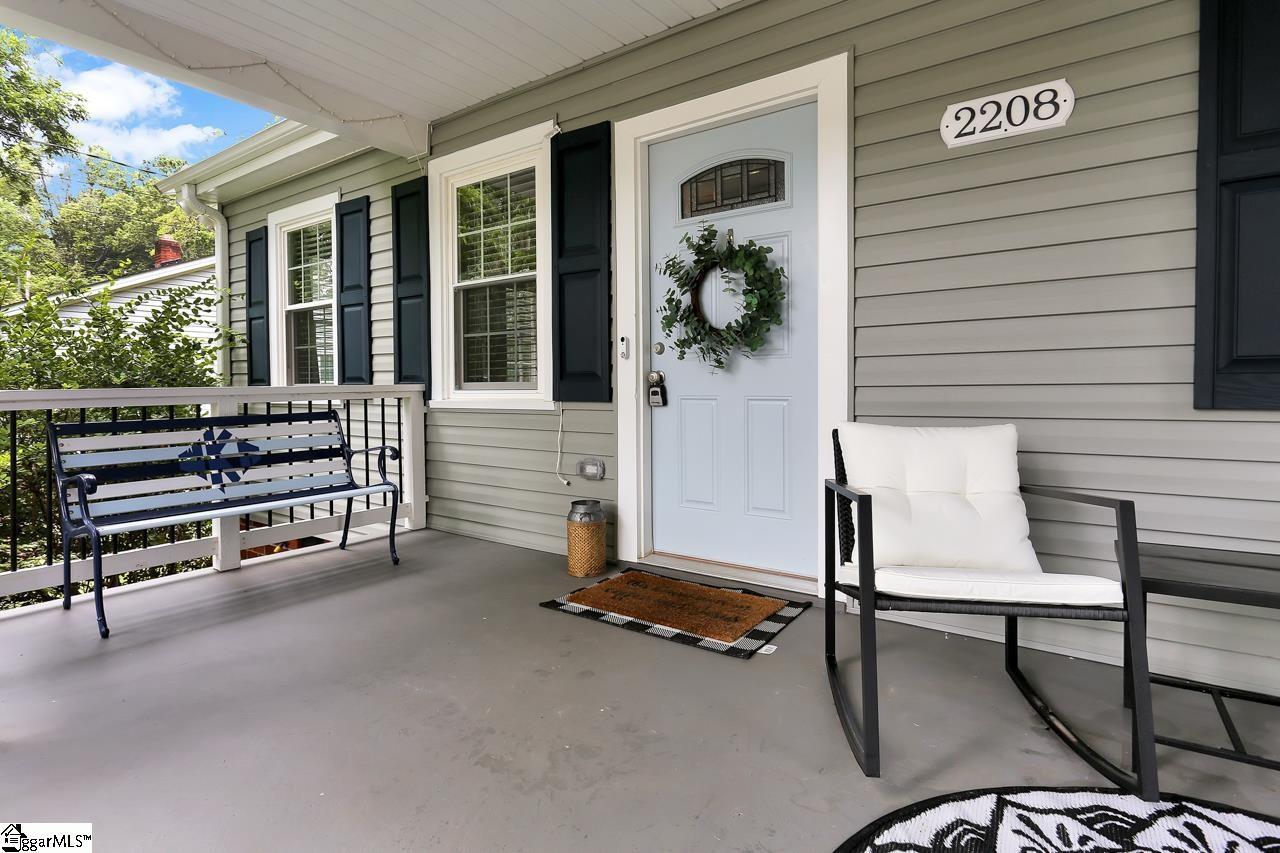 2208 Ridgewood Avenue Anderson, SC 29625 - Photo 3 of 36 Gallery Image 3
