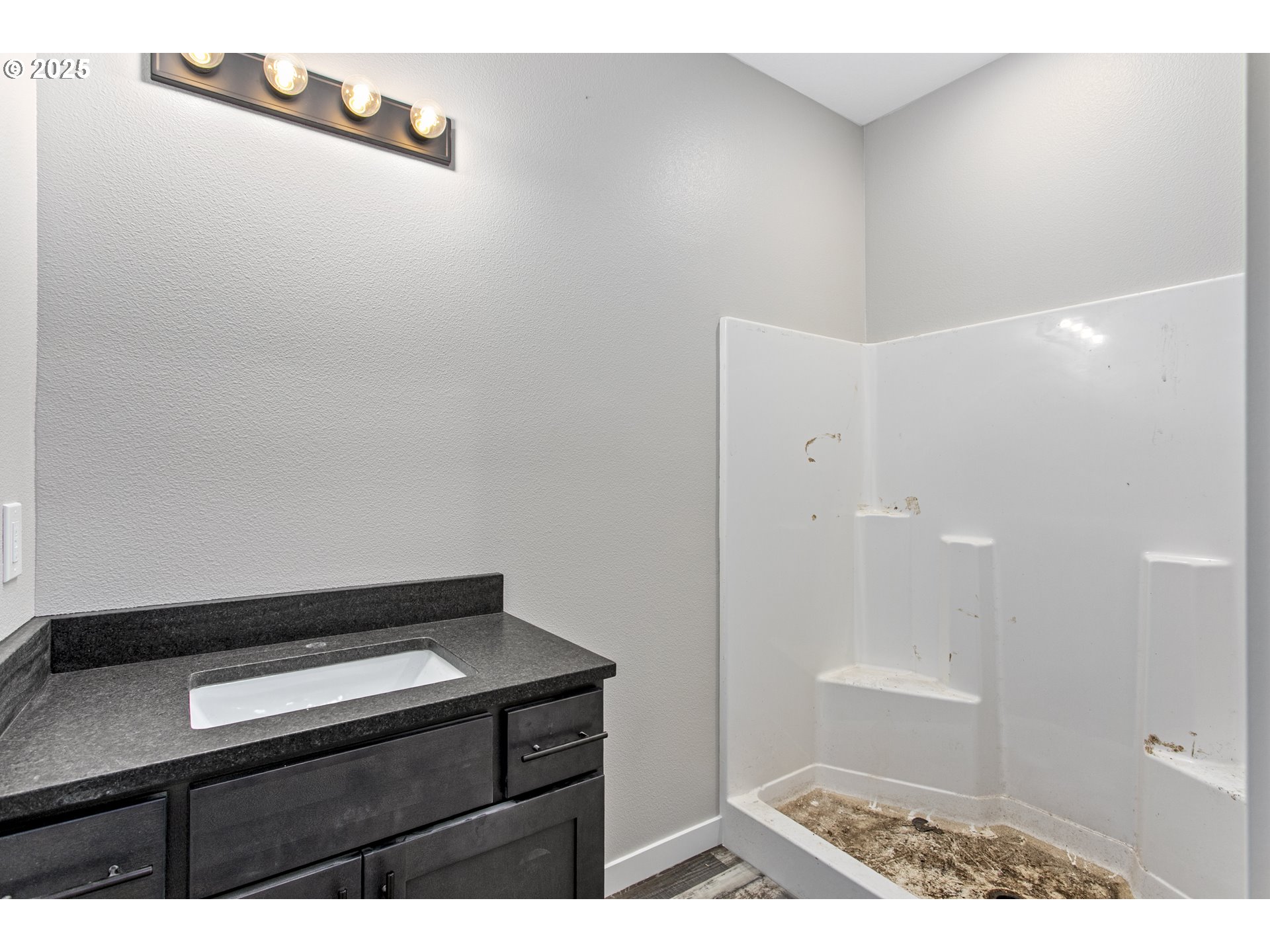158 East H Street Vernonia, OR 97064 - Photo 15 of 33 a view of wooden floor