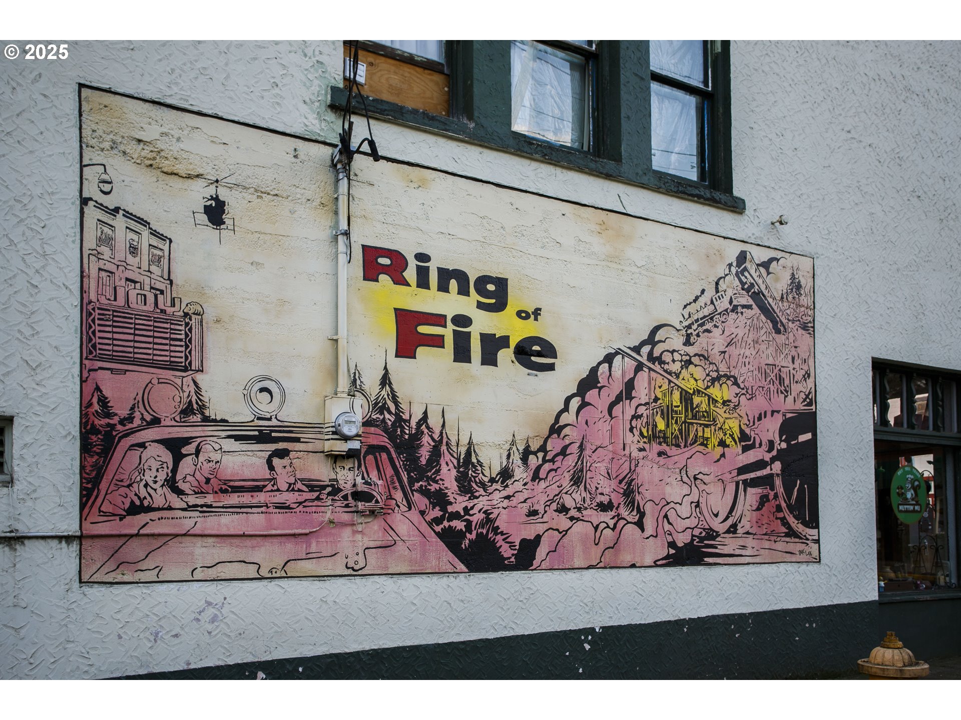 158 East H Street Vernonia, OR 97064 - Photo 28 of 33 a view of a couch in front of a window