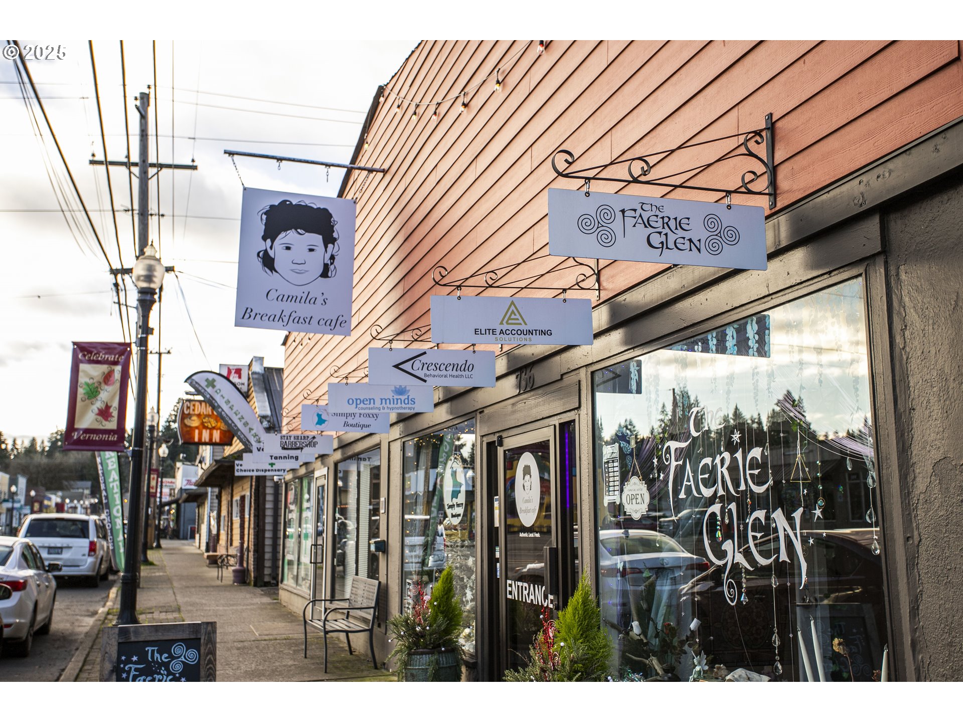 158 East H Street Vernonia, OR 97064 - Photo 32 of 33 a view of outdoor space and deck