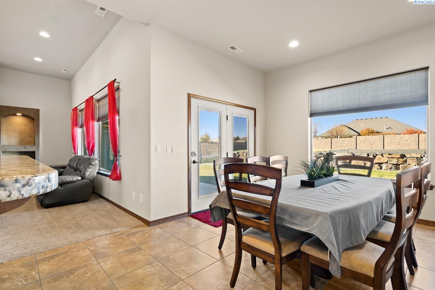 17439 South Fairview Loop Kennewick, WA 99338 - Photo 12 of 30 Gallery Image 12