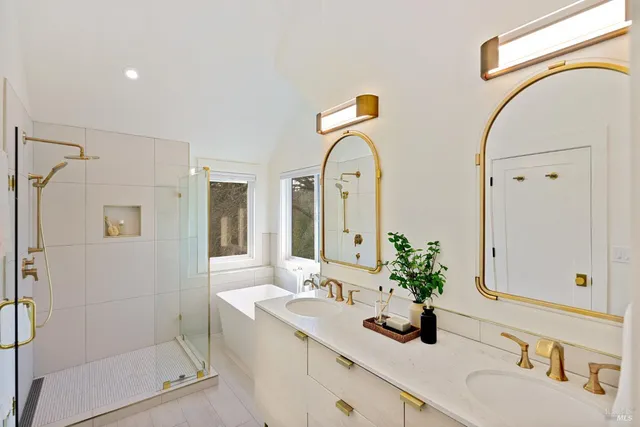 $2,495,000 | 13605 Garric Avenue, Glen Ellen, CA 95442