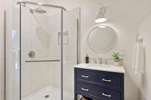 $2,495,000 | 13605 Garric Avenue, Glen Ellen, CA 95442