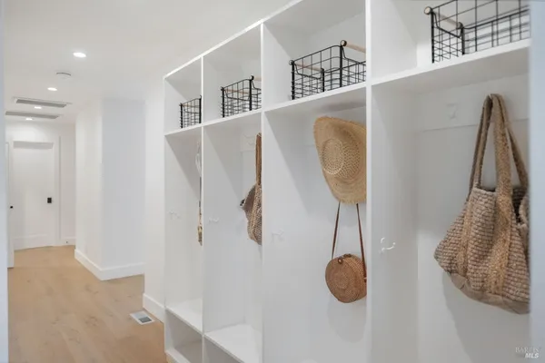 $2,495,000 | 13605 Garric Avenue, Glen Ellen, CA 95442