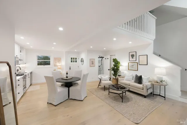 $2,495,000 | 13605 Garric Avenue, Glen Ellen, CA 95442