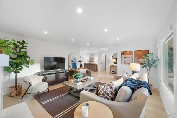 $2,495,000 | 13605 Garric Avenue, Glen Ellen, CA 95442