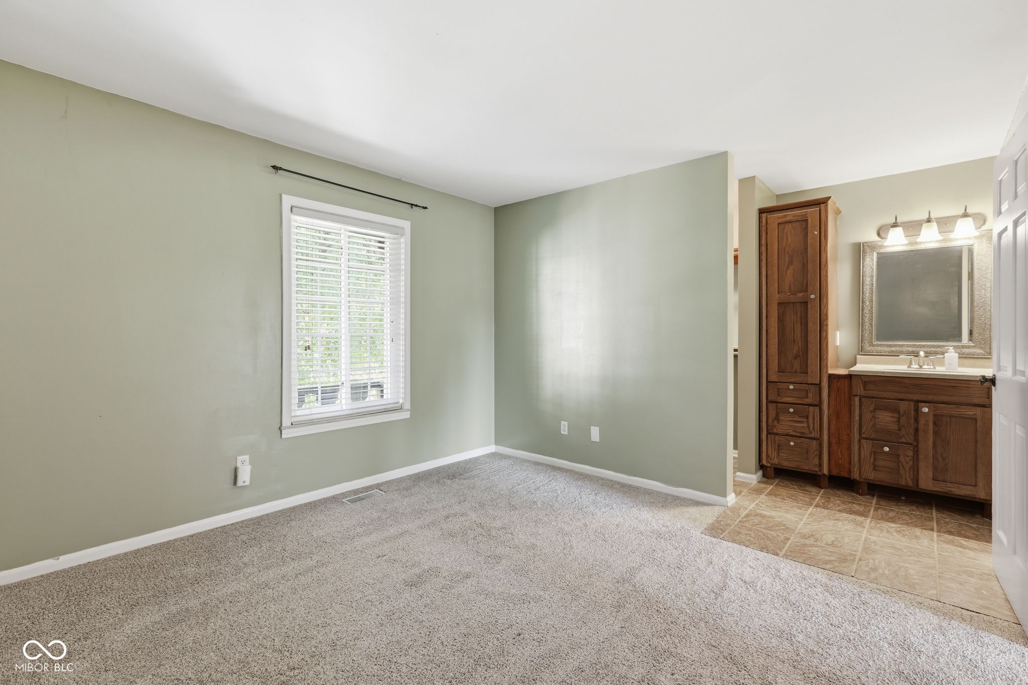 2260 Rome Drive Indianapolis, IN 46228 - Photo 10 of 36