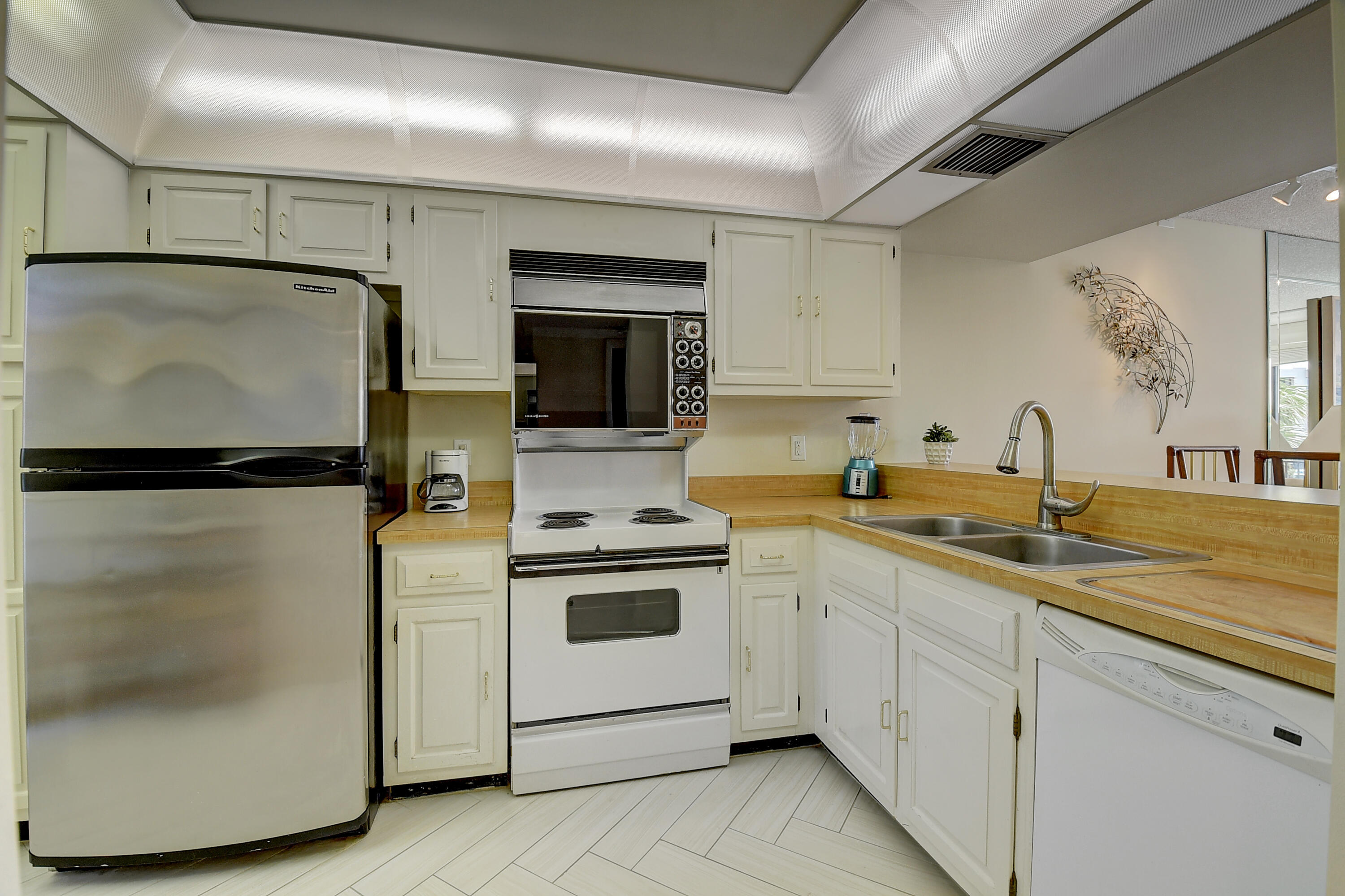 2707 North Ocean Boulevard, Unit D304 Boca Raton, FL 33431 - Photo 11 of 77 Virtuals1 (16)