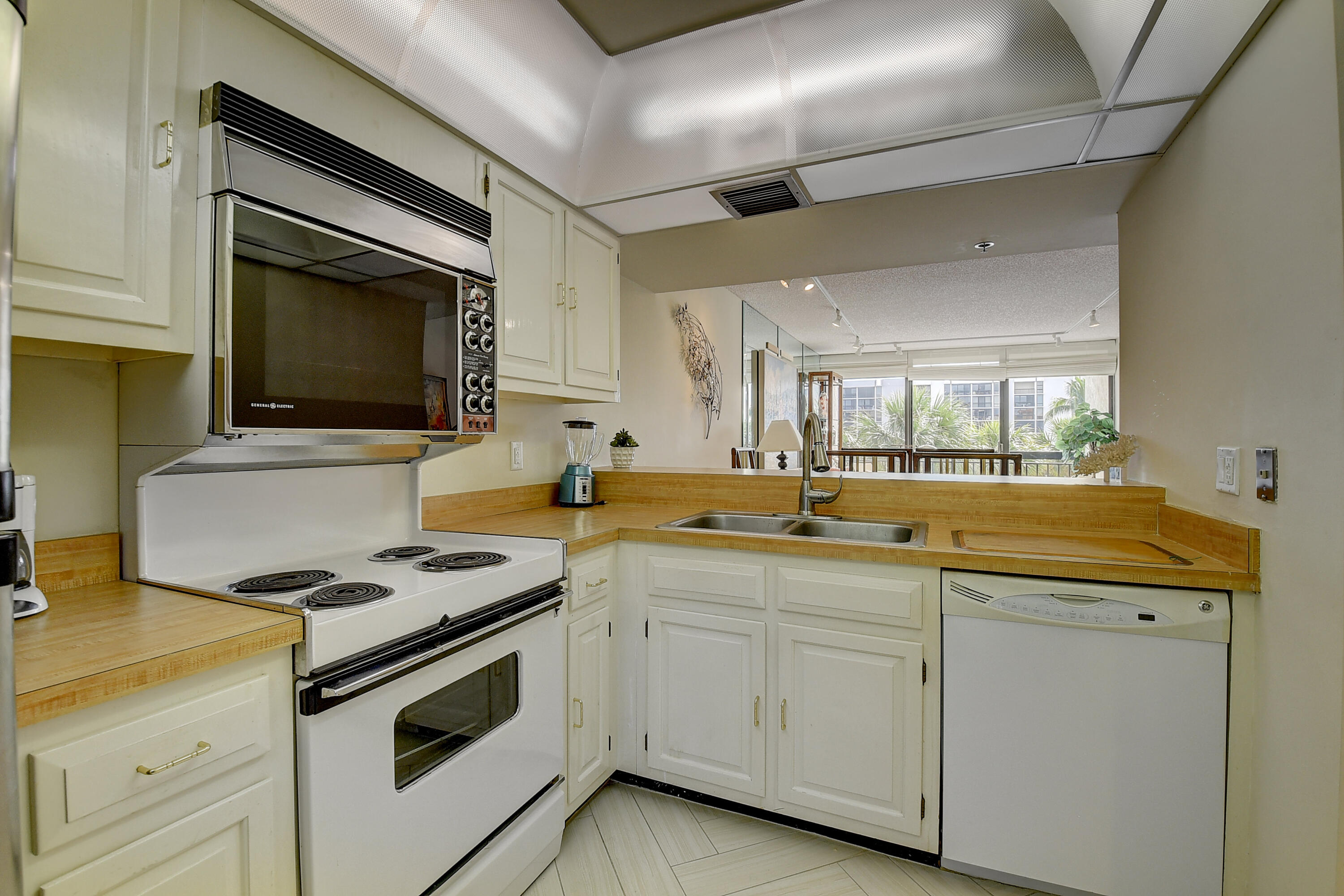 2707 North Ocean Boulevard, Unit D304 Boca Raton, FL 33431 - Photo 12 of 77 Virtuals1 (17)