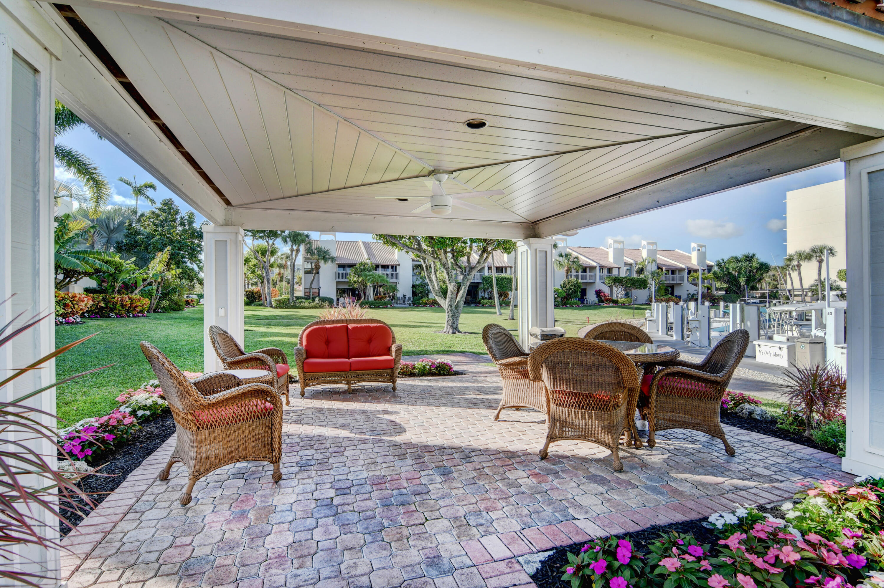 2707 North Ocean Boulevard, Unit D304 Boca Raton, FL 33431 - Photo 73 of 77 Yacht & Raquet Club of Boca Raton (46)