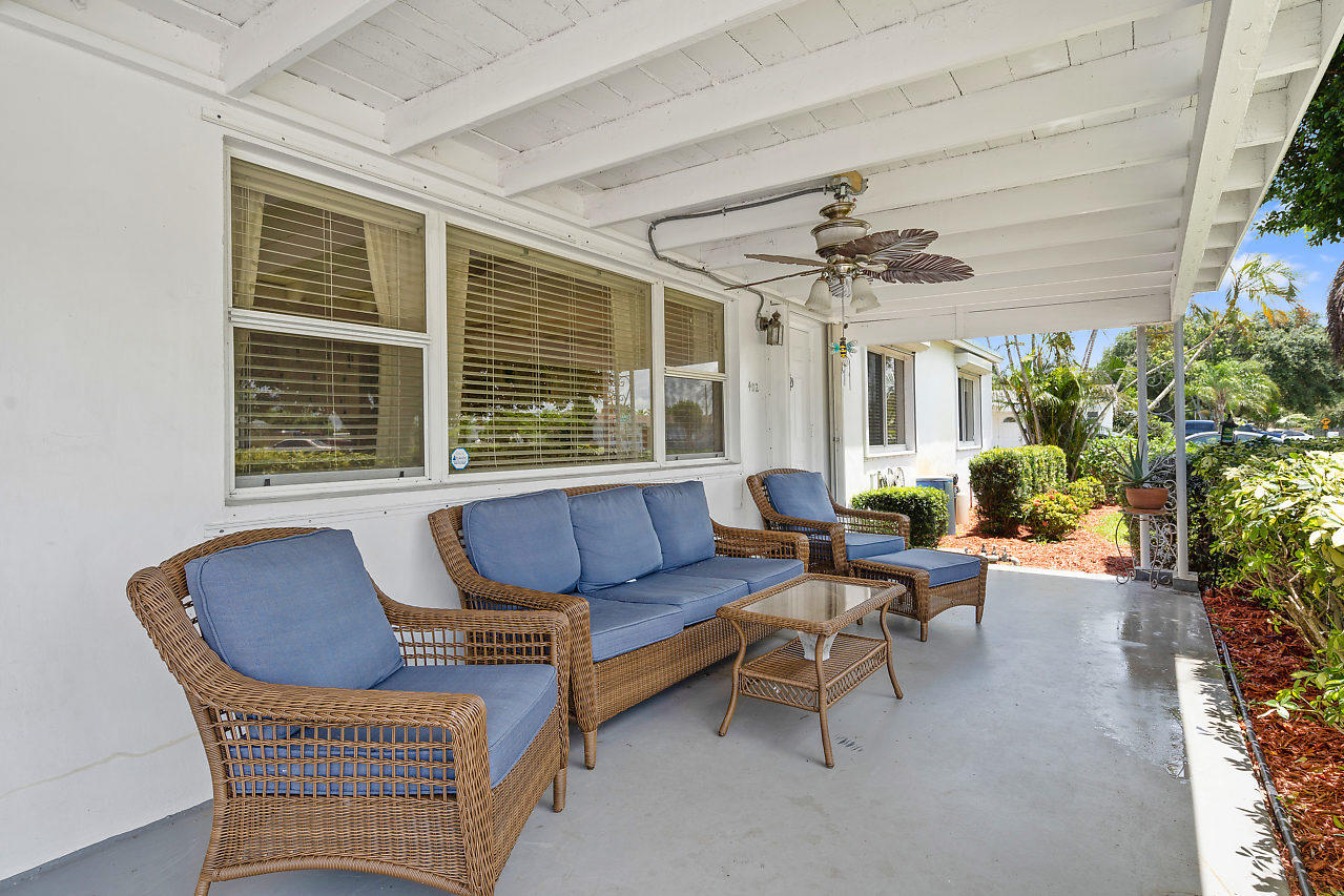 402 Elizabeth Road Lake Worth, FL 33461 - Photo 3 of 24 022-402ElizabethRd-LakeWorth-FL-small