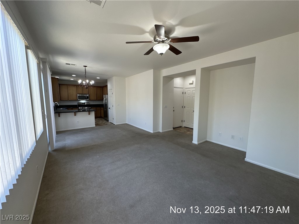 10632 Peach Creek Street Las Vegas, NV 89179 - Photo 7 of 33