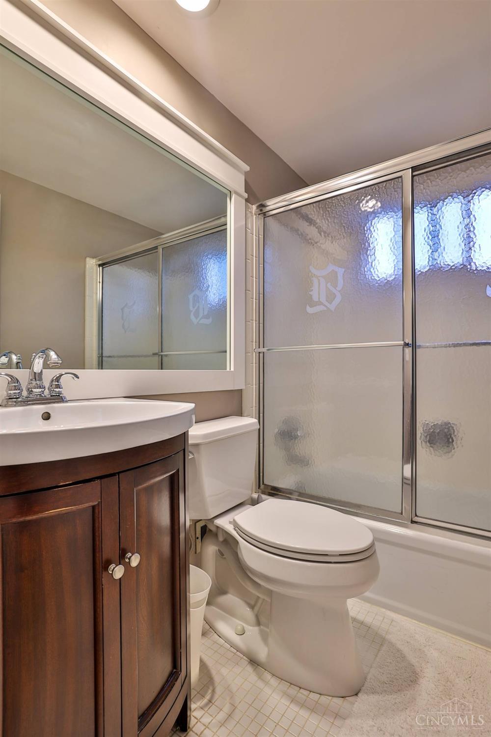 1289 Linneman Road Cincinnati, OH 45238 - Photo 22 of 43 Gallery Image 22