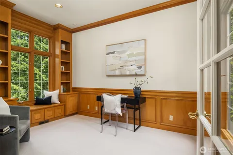 $1,900,000 | 19524 Southeast 24th Place, Sammamish, WA 98075