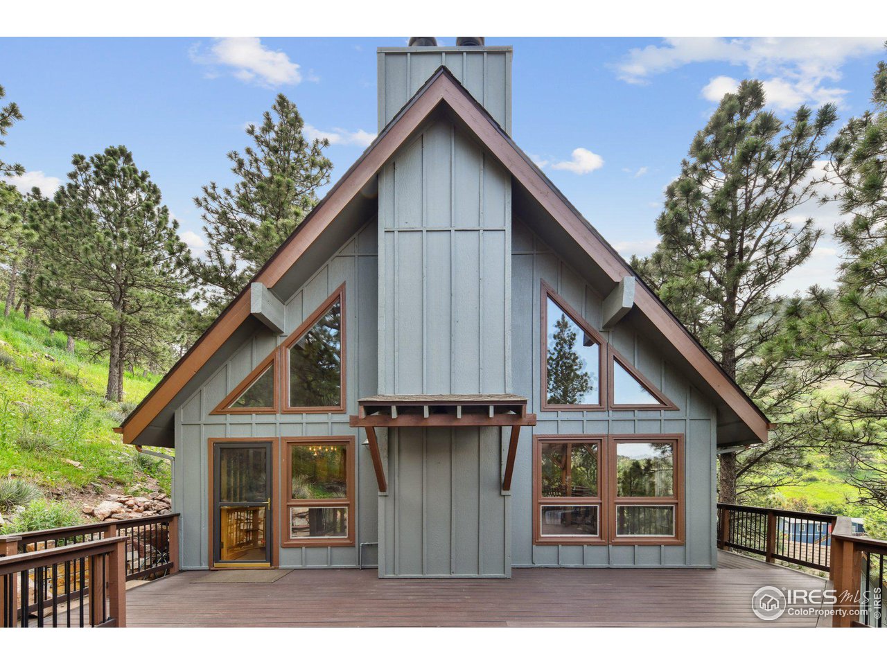 36 Ridge Drive Boulder, CO 80304 - Photo 23 of 40 New Exterior Paint
