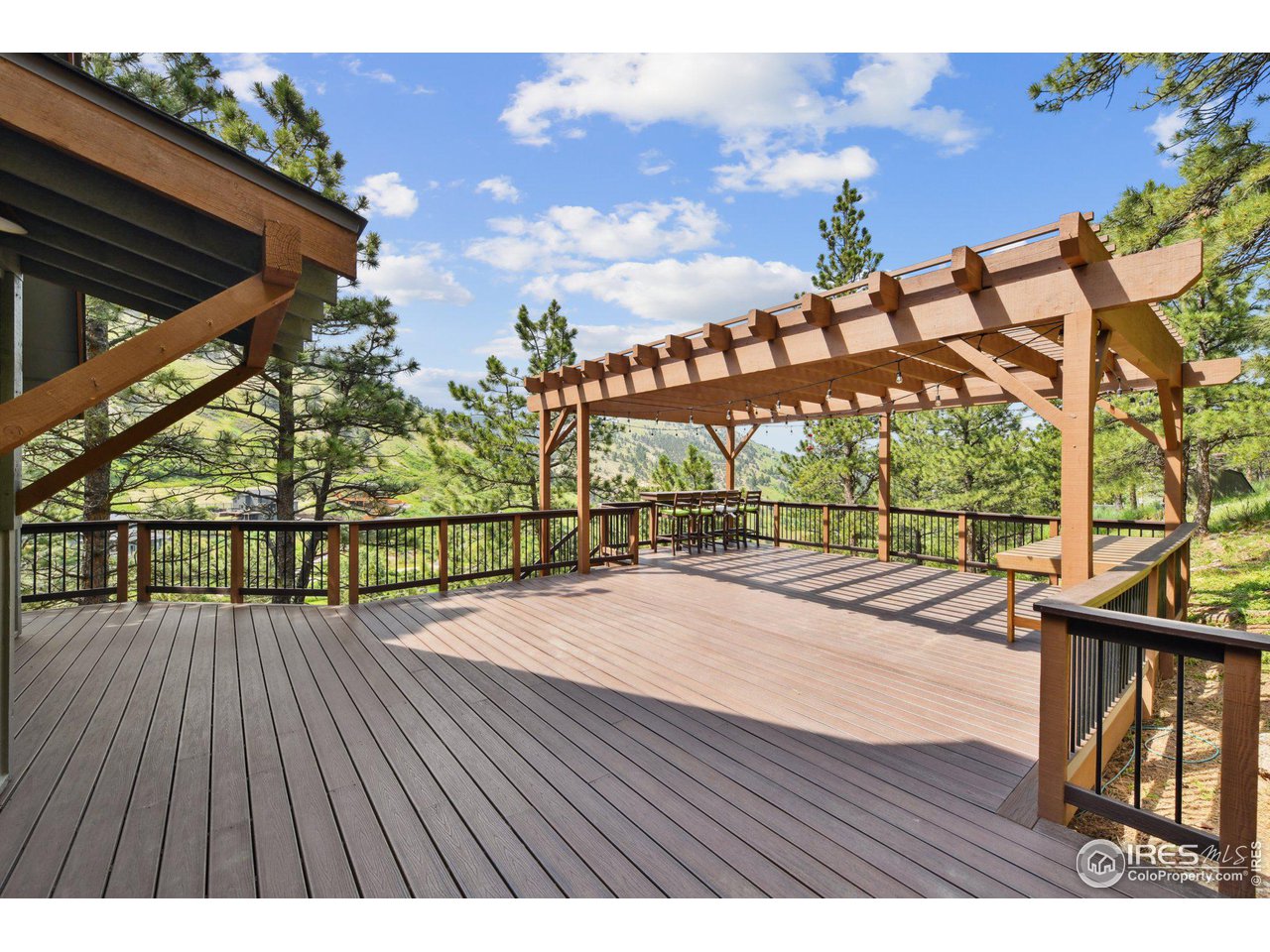36 Ridge Drive Boulder, CO 80304 - Photo 25 of 40 Entertaining Size Deck