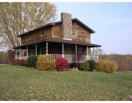 595 Frankfort Road Monaca, PA 15061 - Photo 9 of 16 Patio/Deck.