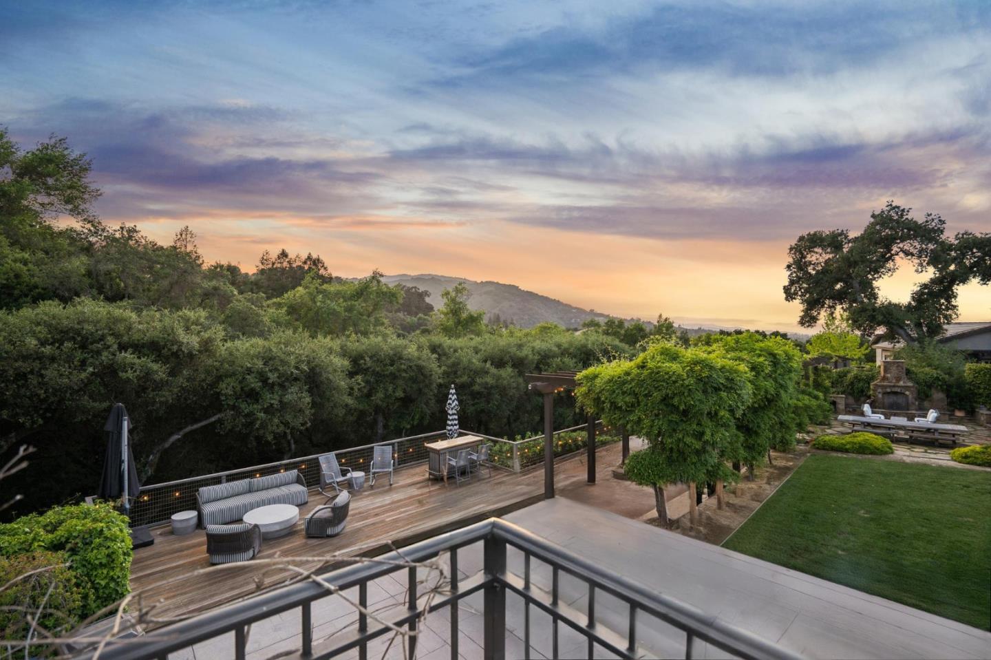 17721 Foster Road Los Gatos, CA 95030 - Photo 14 of 131