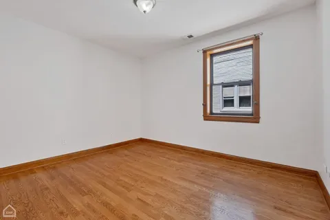$4,000 | 4544 North Western Avenue, Unit 2, Chicago, IL 60625