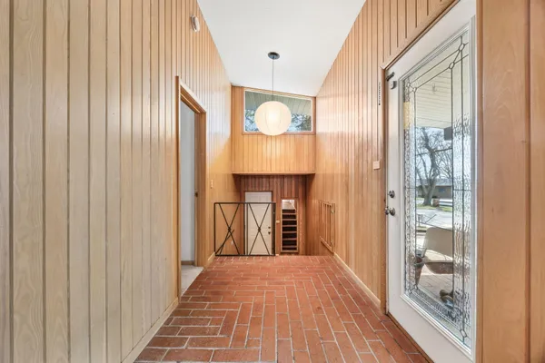 $475,000 | 130 Fairlawn Avenue East, Winsted, MN 55395