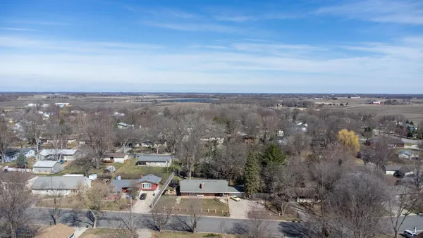 $475,000 | 130 Fairlawn Avenue East, Winsted, MN 55395