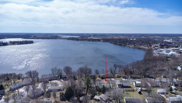 $475,000 | 130 Fairlawn Avenue East, Winsted, MN 55395