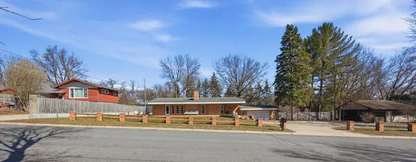 $475,000 | 130 Fairlawn Avenue East, Winsted, MN 55395