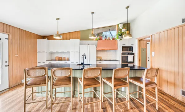 $475,000 | 130 Fairlawn Avenue East, Winsted, MN 55395
