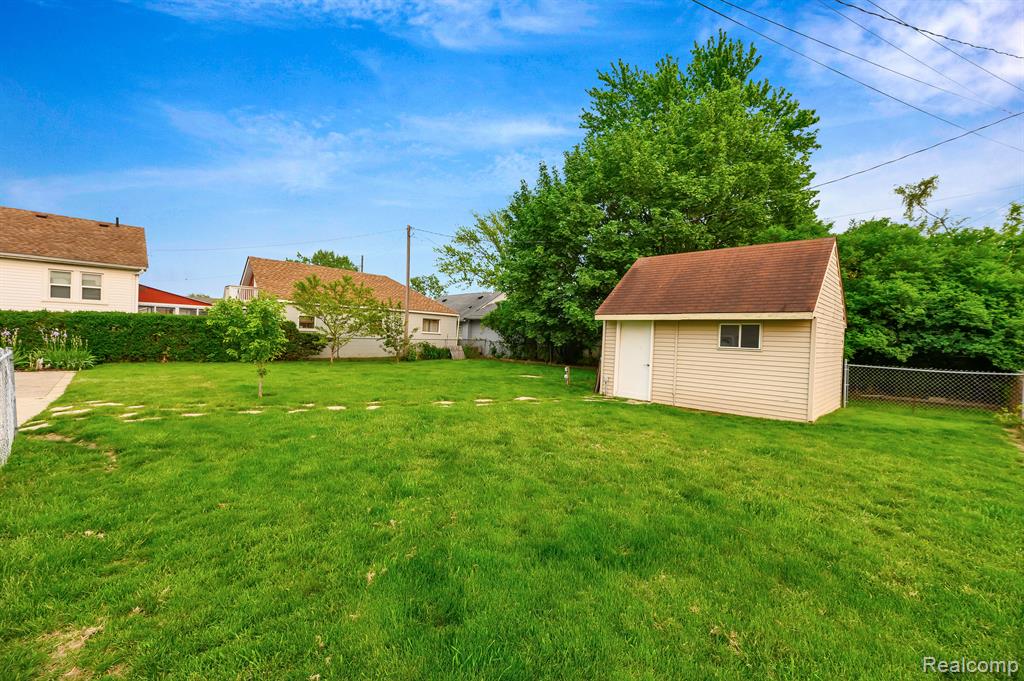 17190 Twelve Mile Road Roseville, MI 48066 - Photo 16 of 16