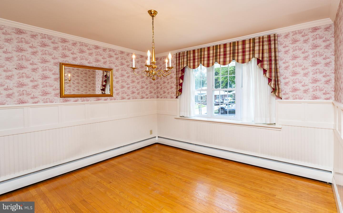 2325 Poplar Road Havertown, PA 19083 - Photo 11 of 34