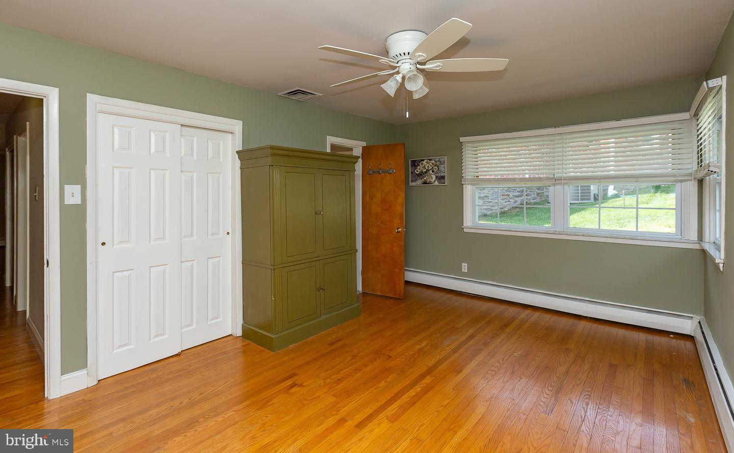 2325 Poplar Road Havertown, PA 19083 - Photo 16 of 34