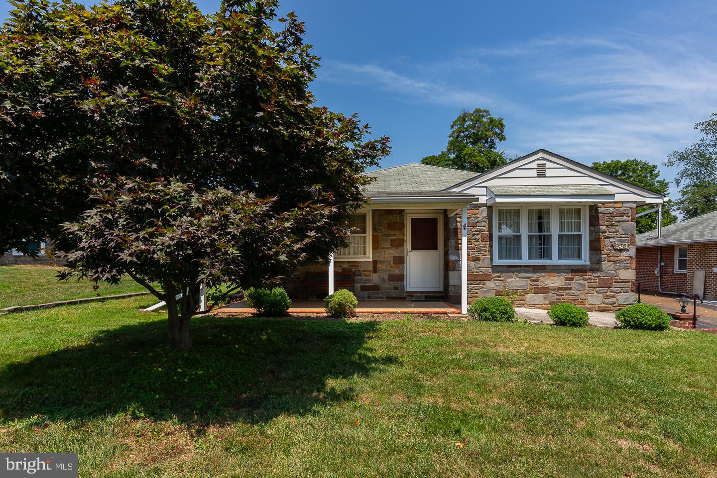 2325 Poplar Road Havertown, PA 19083 - Photo 2 of 34