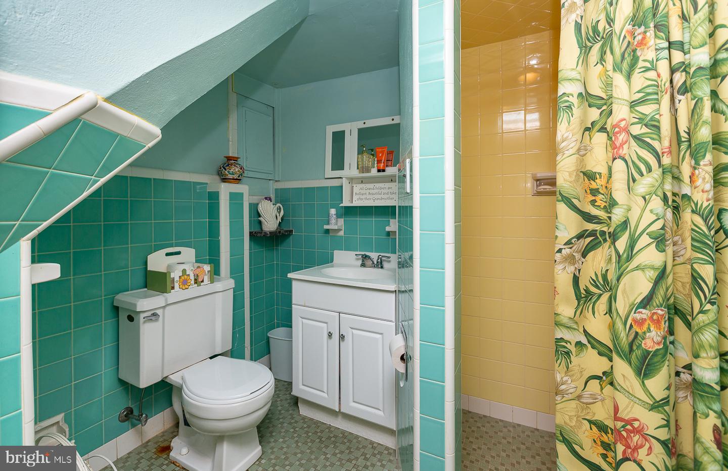 2325 Poplar Road Havertown, PA 19083 - Photo 25 of 34 Bathroom on the lower level