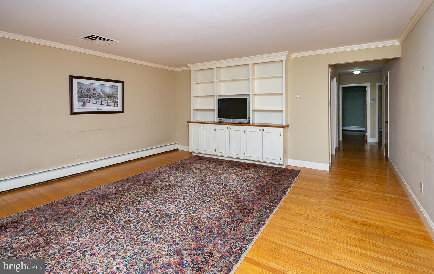 2325 Poplar Road Havertown, PA 19083 - Photo 4 of 34