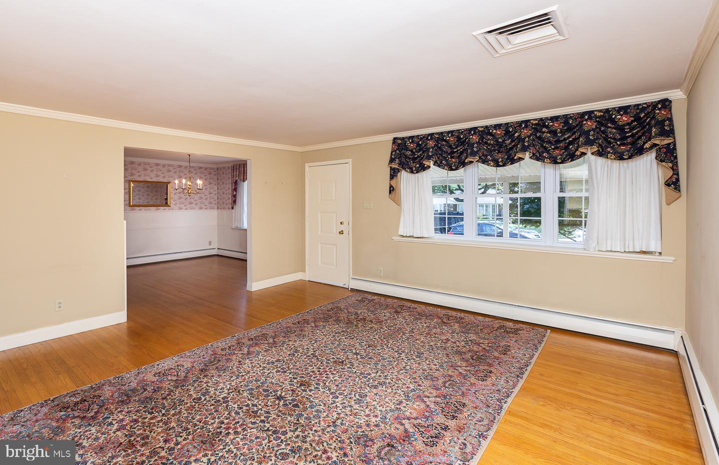 2325 Poplar Road Havertown, PA 19083 - Photo 6 of 34